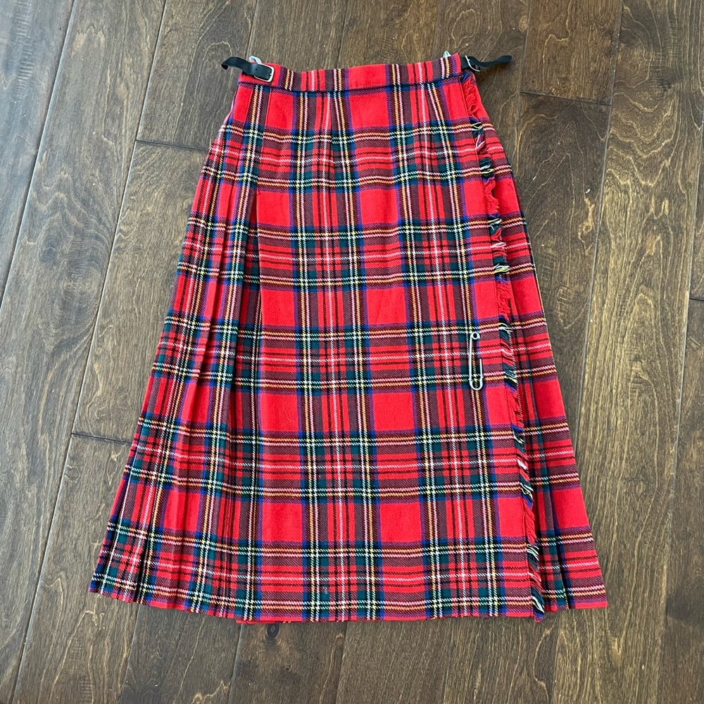 Vintage Laird Portch Stewart plaid tartan kilt skirt size S 26 inch waist